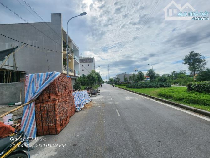 BÁN ĐẤT MẶT ĐƯỜNG XUÂN THỦY KHU BÃI VIÊN - 1