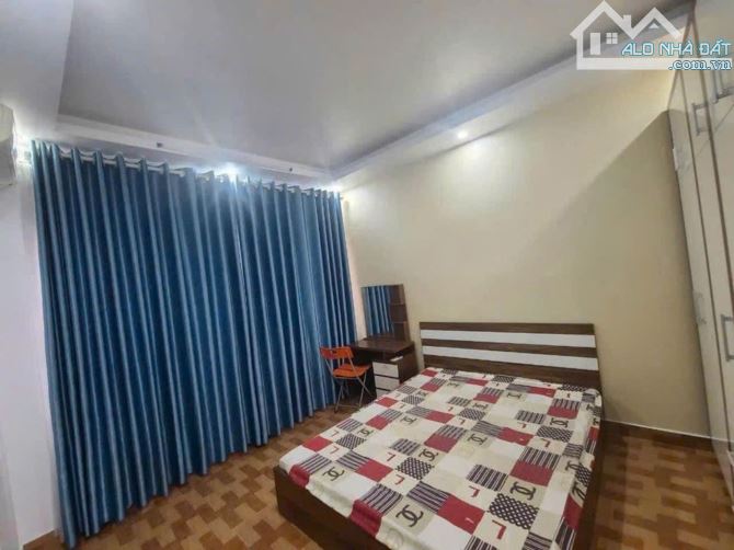 Bán nhà Khúc Thừa Dụ - Hải Phòng, 44m 3 tầng độc lập dân xây, ngõ nông, GIÁ 2.85 tỉ - 1