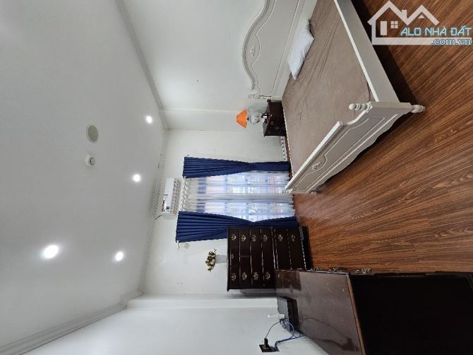Bán nhà Sài Đồng, nội thất đẹp mê ly, phố VIP, không gian sống đẳng cấp - 1