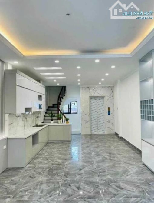 Bán nhà phố Di Trạch, Lai Xá 40M 6 Tầng, gara ô tô, thang máy, kinh doanh tốt - 1