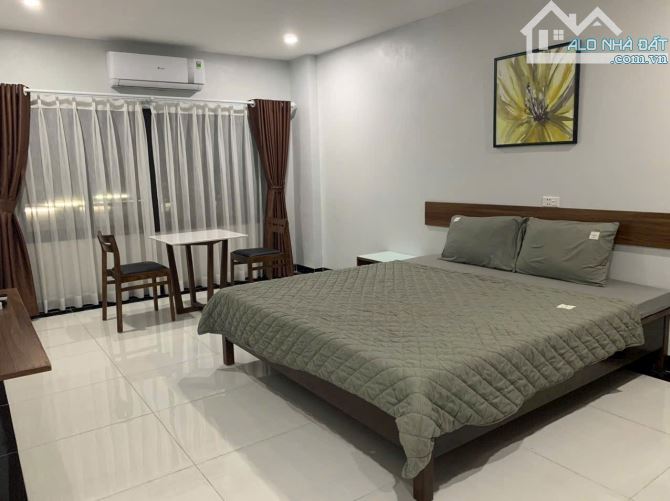 Nhà Bát Khối  Long Biên 39m 4tầng 4.5tỷ, ô tô đỗ cửa, dòng tiền 16 triệu /1 T - 2