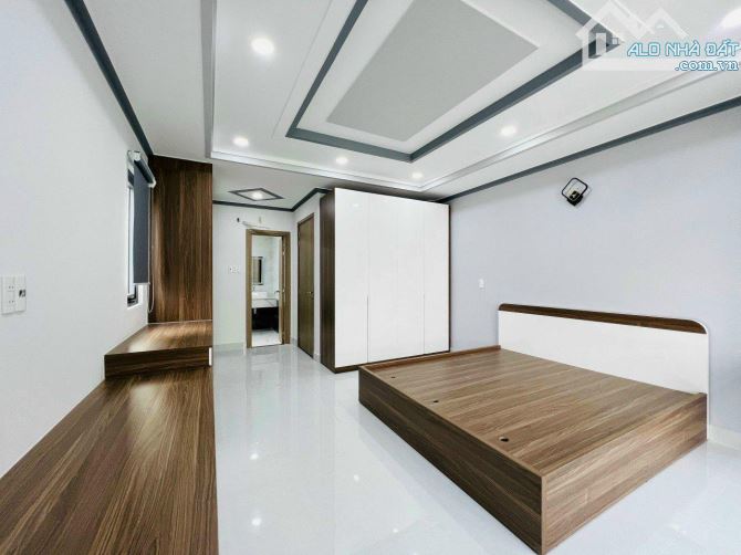 5 TẦNG MỚI XÂY - ĐỐI DIỆN CITYLAND NGUYỄN VĂN LƯỢNG - XE HƠI ĐẬU CỬA - CHỈ NHỈNH 7 ĐỒNG - 2