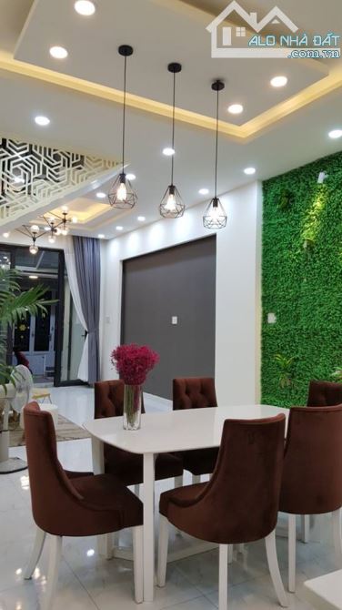 Bán nhà HXH 8m đường Hoàng Việt, Q. TB, DT: 4 x 20m, giá 13,8 tỷ TL - 2