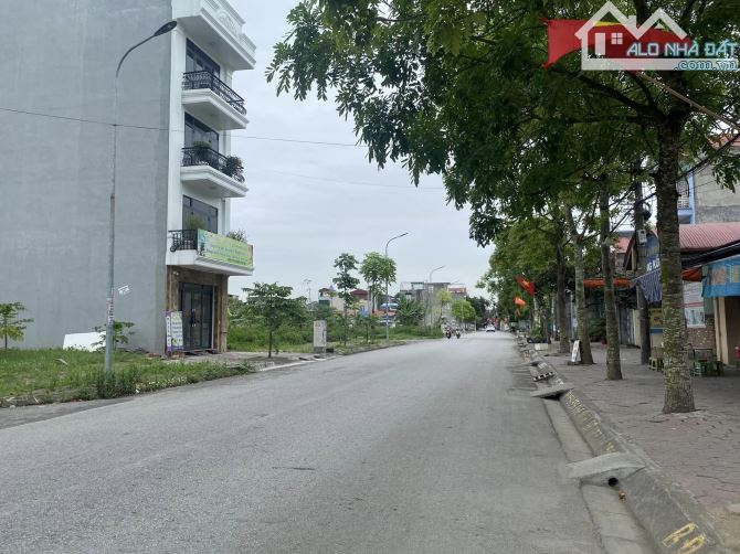 Duy nhất 75m2 giá chỉ 2,5 tỷ mặt vườn hoa tại khu phân lô đống chuối, Hùng Vương, - 2