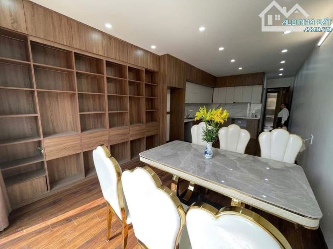 7.5 Tỷ - Nhà mới, lô góc 5 Tầng thang máy x 40m2 - Phố VIP Phan Kế Bính - 2