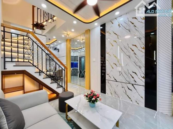Bán nhà Mới Quang Trung Gò Vấp, 3 tầng, 50M2, chỉ 5.8 tỷ - 2