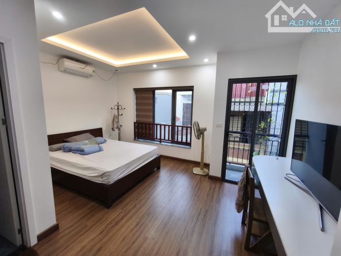 Bán nhà phố Đốc Ngữ, ngõ ô tô tránh, nhà mới đẹp, thang máy, ở luôn, 2 thoáng DT - 2
