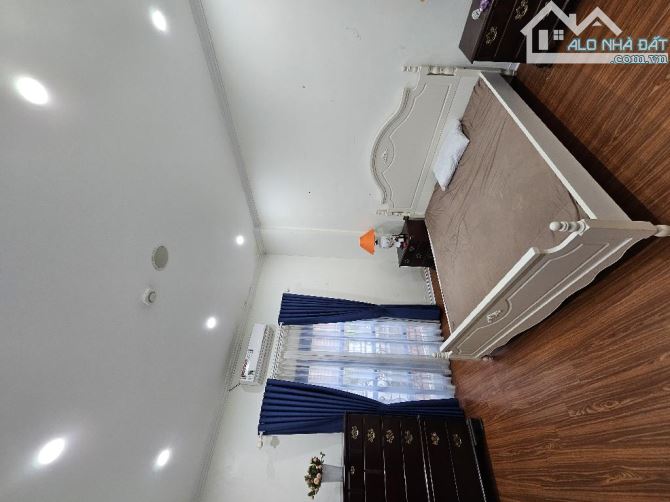 Bán nhà Sài Đồng, nội thất đẹp mê ly, phố VIP, không gian sống đẳng cấp - 2