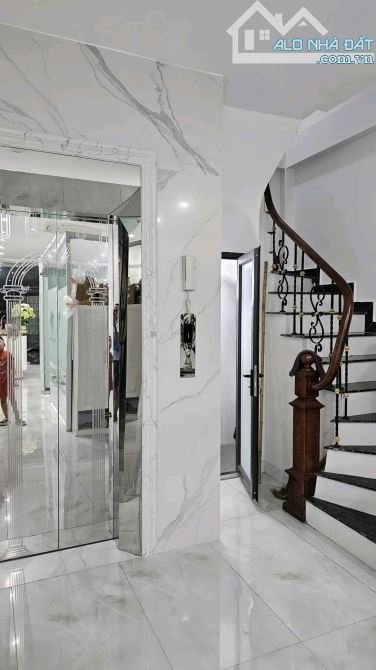 Bán nhà 52m2 xây 6 tầng phố Minh Khai ô tô tránh, có thang máy - 3