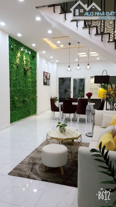 Bán nhà HXH 8m đường Hoàng Việt, Q. TB, DT: 4 x 20m, giá 13,8 tỷ TL - 3
