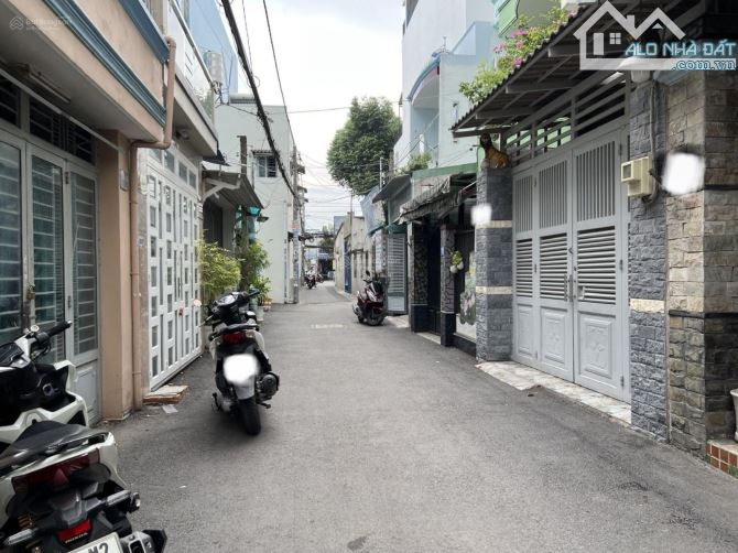 Mới gửi bán - hẻm nhựa Nguyễn Sơn - trệt 2 lầu - chủ tự xây - 4x14,5m - 4PN - Gấp Bán - 3