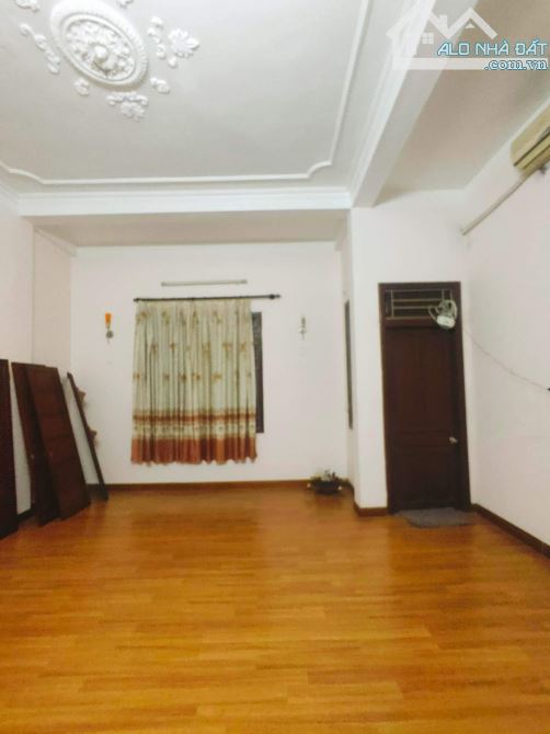 Bán nhà đẹp ở luôn Đường Láng Đống Đa. Sổ A4 44m, 5 tầng MT4m5 Giá 11 tỷ Ô tô đỗ ngày đêm - 3