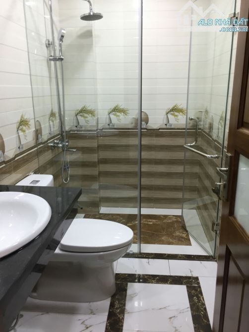 Nhà đẹp Xuân Phương xây 5 Tầng, 3P Ngủ, 50m ô tô đỗ giá 4.8 tỷ - 4