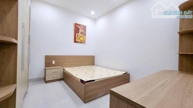 NHÀ 1 TRỆT 1 LẦU PHƯỜNG TÂN LỢI , BUÔN MA THUỘT 👉 Diện tích : 4,9m x 24,5m - 5