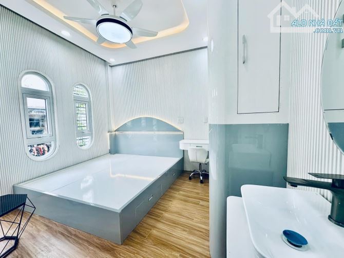 Bán nhà hẻm 243 Tô Hiến Thành. 3 tầng mới xây. 2PN 3WC. Chỉ hơn 4 tỷ - 5