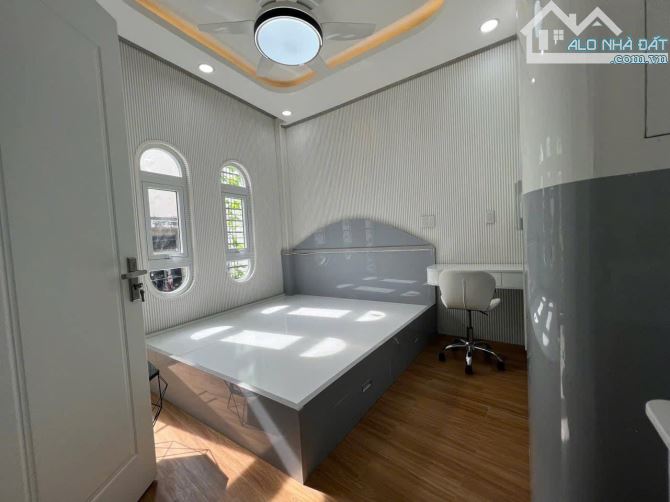 Bán nhà hẻm 243 Tô Hiến Thành. 3 tầng mới xây. 2PN 3WC. Chỉ hơn 4 tỷ - 8