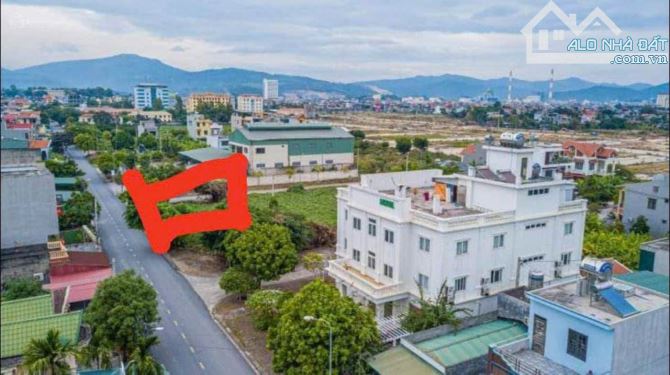 BÁN LÔ ĐẤT ĐẸP 166m2 - LÔ GÓC, GẦN VINCOM UÔNG BÍ - TRUNG TÂM TP UÔNG BÍ