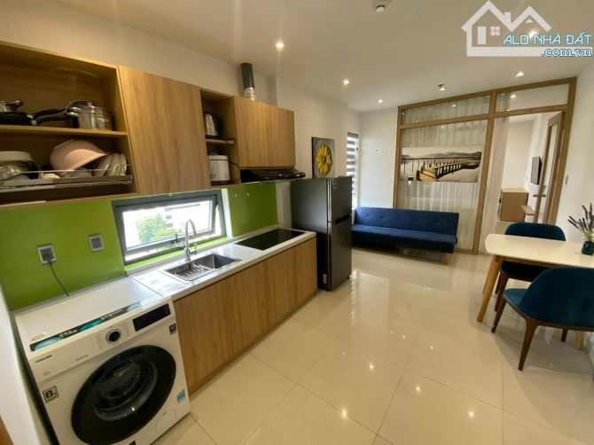 [DUY NHẤT] Toà căn hộ, đường Nguyễn Thị Minh Khai, Hải Châu. 10m2, MT 7m, giá 5x tỷ.