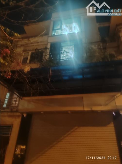 Liền kề TĐC Tứ Hiệp phân lô vỉa hè- oto tránh dừng đỗ ngày đêm