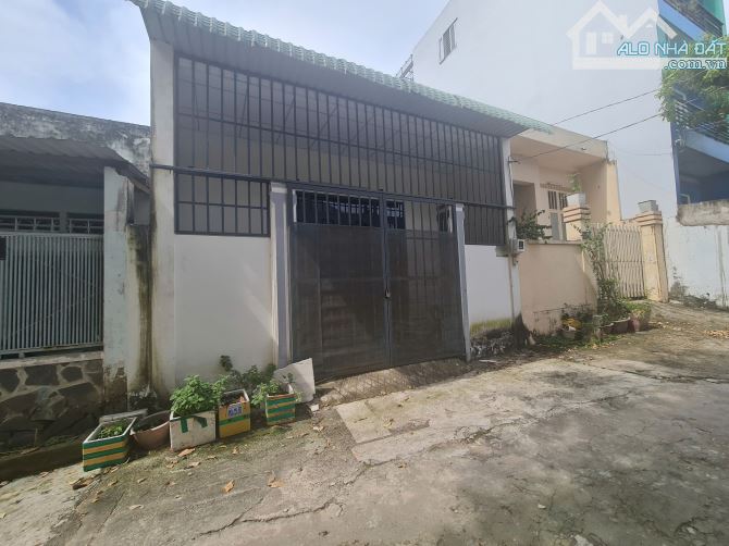 NHÀ ĐẸP GẦN MẶT TIỀN - 67M²(ngang 5.8m) – Lã Xuân Oai, TNP A, Quận 9