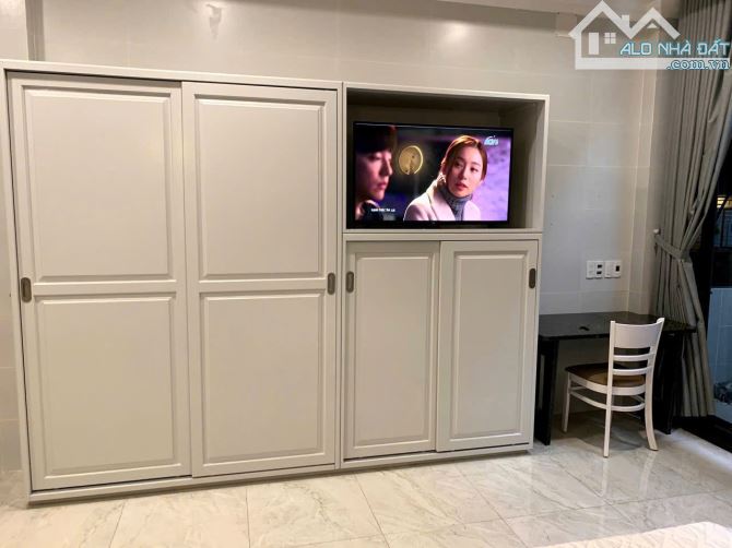 Căn hộ dịch vụ Phú Nhuận, hầm 5 tầng thang máy, giá bán 14.8 tỷ!