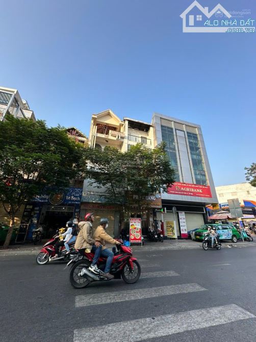 Mặt tiền Đinh Công Tráng (trung tâm quận 1 ) 4,7mx30m NH 5,4m,CN: 149m giá chỉ 42 tỷ