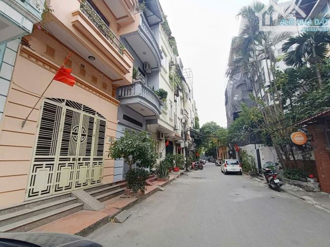 Bán nhà phố Lê Trọng Tấn - Thanh Xuân, khu phân lô 50m2 nhà 5 tầng giá 18.4 tỷ