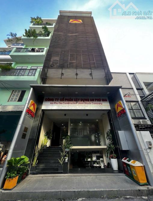 Bán tòa building  Nguyễn Văn Thương Q.Bình Thạnh 7.4x18m Hầm 6 tầng HĐT 70tr giá 24.5 tỷ.