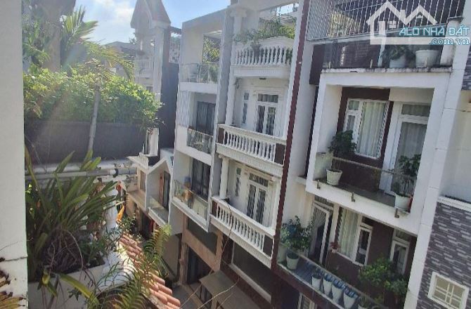 Nhà đẹp long lanh, khu Vip phân lô Hoàng Quốc Việt quận 7, chỉ hơn 8 tỷ