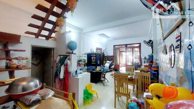 Bán nhà hẻm xe hơi 8m, P. Trường Thọ Thủ Đức, 82m², giá tốt, sổ hồng riêng - 1