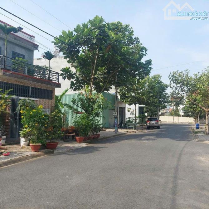 Khu tập thể bộ công an (khu nhật tường ) Đường Phùng Hưng, cách ngã 3 Thái Lan 1km - 1