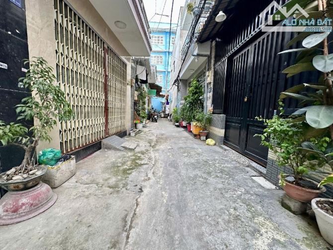 Nhà 2 Tầng , Nguyễn Phúc Chu, 28m2 , Giá 3,7 Tỷ TL - 1