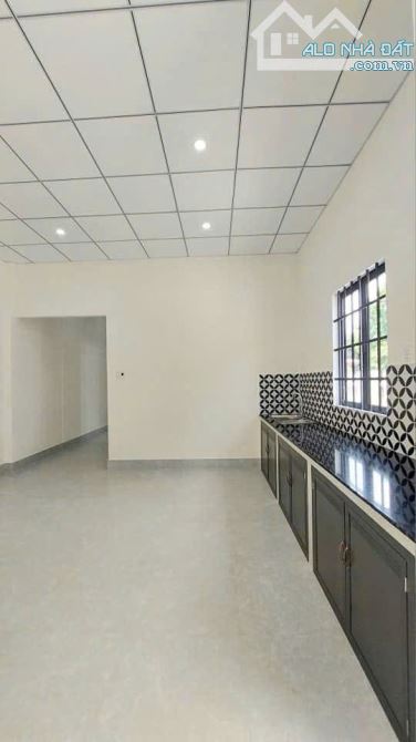 Chạy nhanh ăn tết bán căn nhà 172m2 , sổ hồng riêng ở đường Tỉnh Lộ 2  ( Củ Chi )giá 610tr - 2