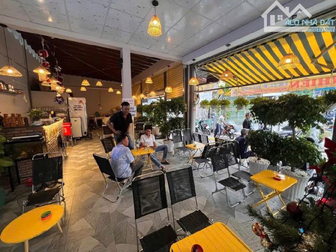 BÁN GẤP QUÁN CAFE CĂN GÓC 2 MẶT TIỀN 👉 NGUYỄN THỊ KIỂU - 192M2 - DOANH THU 60TR/THÁNG - 2