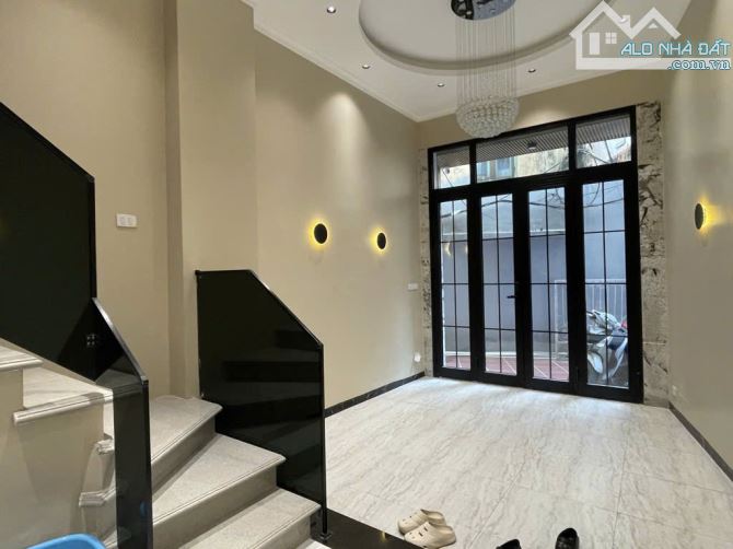 Nhà ngã 5 Lê Văn Hưu, Phan Chu Trinh - Sát Hoàn Kiếm - 50m2 - 5 Tầng - Phố VIP - 2