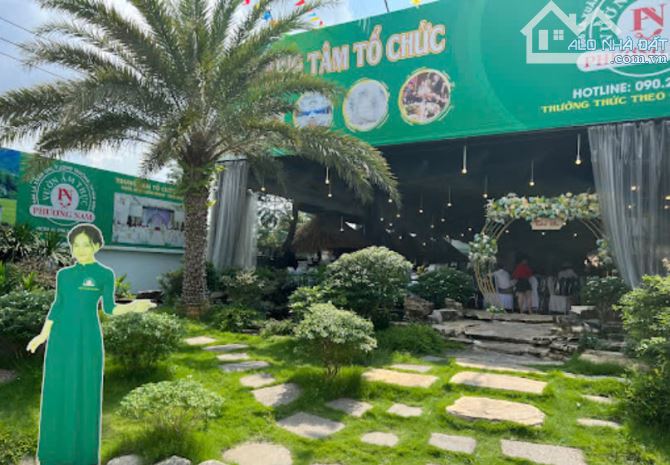 Nhà hàng mặt tiền Lã Xuân Oai,  doanh thu 3 TỶ/THÁNG, Ngang khủng 35m - 2