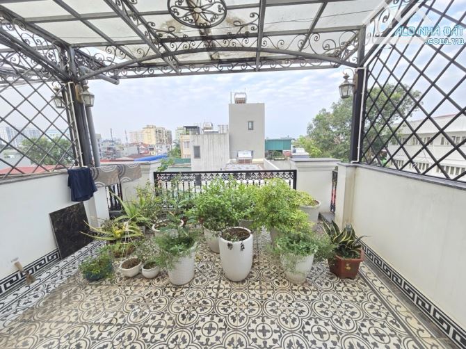 SIÊU PHẨM Ô TÔ TRÁNH -KINH DOANH Ô TÔ - FULL NỘI THẤT TIỀN TỶ - 2