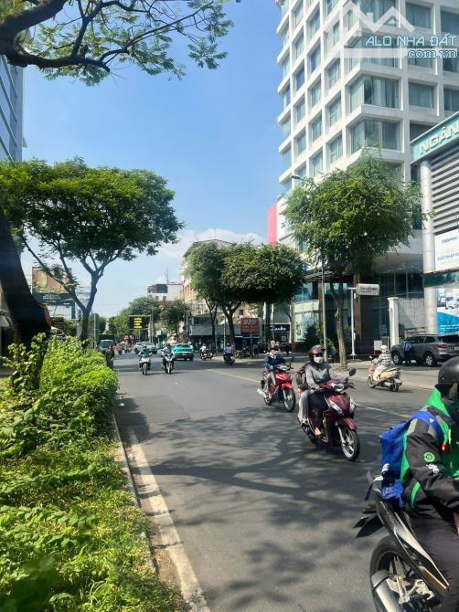 Tài sản 170 Hai Bà Trưng, Đakao, Quận 1. DTSD: 3861,8 m2. Hầm - 10 tầng - 3