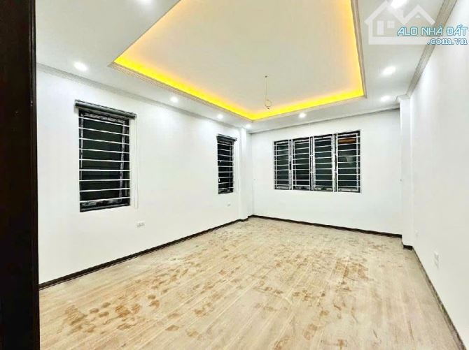 LÔ GÓC 3 THOÁNG, 38M x 6T THANG MÁY, NGÕ Ô TÔ, KHƯƠNG ĐÌNH, THANH XUÂN, GIÁ TỐT 13.45 TỶ - 3