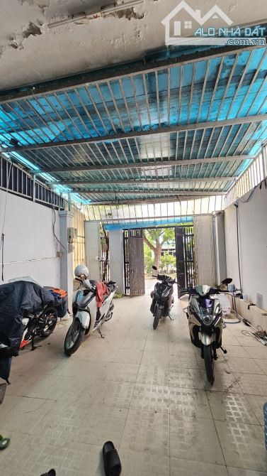 HÓC MÔN, ĐẶNG THÚC VỊNH, NGỘP BANK BÁN GẤP GIẢM 700 TRIỆU,150M2 (5M x30M),HXH CÒN 4.6 TỶ - 3