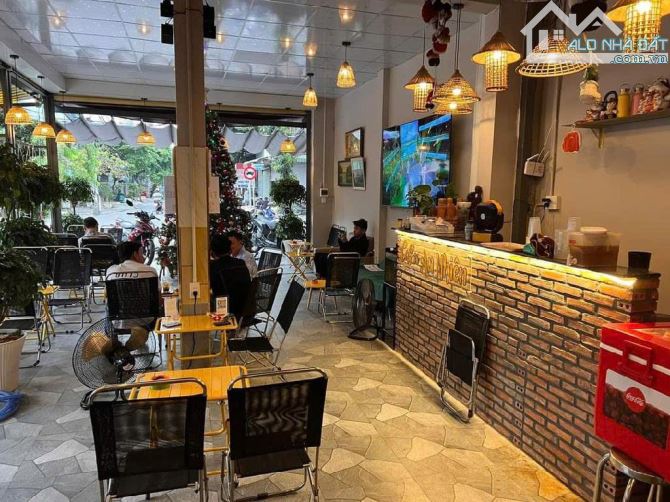 BÁN GẤP QUÁN CAFE CĂN GÓC 2 MẶT TIỀN 👉 NGUYỄN THỊ KIỂU - 192M2 - DOANH THU 60TR/THÁNG - 4
