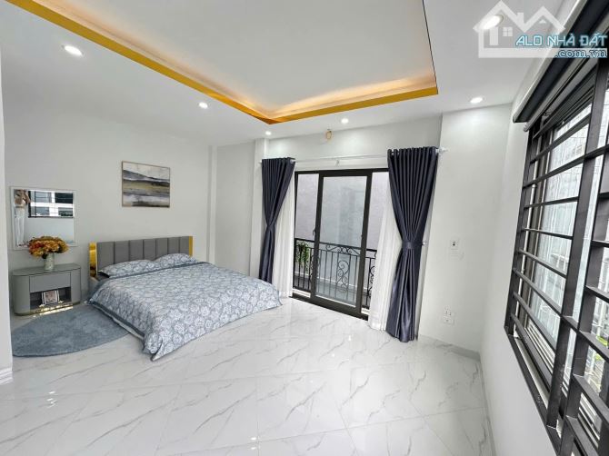 Nguyễn Chí Thanh, ô tô gần, ngõ ba gác, sân xe, thoáng, ở ngay, 39m2 - 6