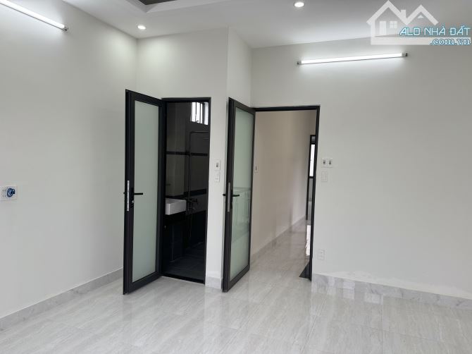 Bán nhà 3 tầng mới 75m2 kẹp ống đường Ung Văn Khiêm, Phố Tây An Thượng - Siêu rẻ - 6