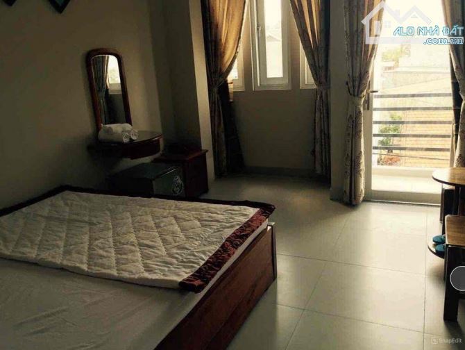 CHDV 12p, ĐCT khoán 22tr/tháng, hẻm đường DHT09, giá 6.8 tỷ - 6