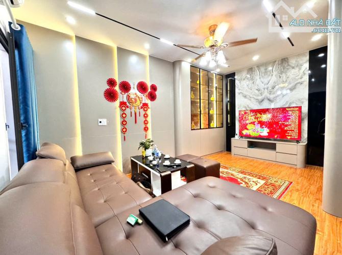 🏡 HOT !!! YÊN HOÀ 7 TẦNG THANG MÁY - 45M2 – CHỈ 9,8 TỶ - NHÀ ĐẸP GẦN PHỐ - BA GÁC ĐỖ CỬA. - 6