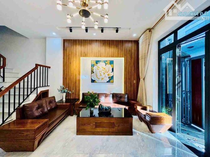 Cần Bán Nhà 4 Tầng 4 Mê Full Nội Thất Cao Cấp Trung Tâm Hoà Cường giá Nhỉnh 4Ty - 7