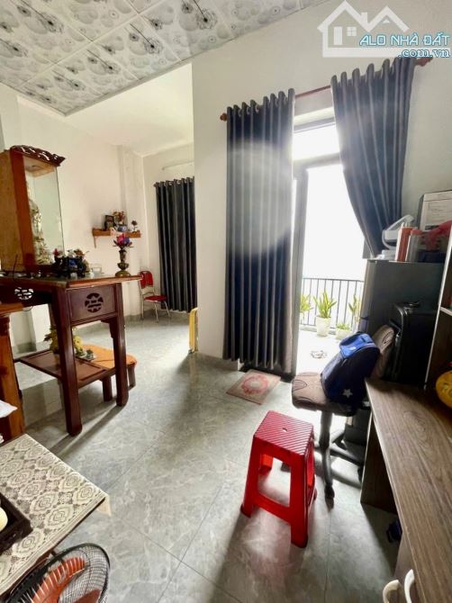 Nguyễn Hữu Thọ, Hải Châu 60m, 3 tầng, giá 5 tỷ.