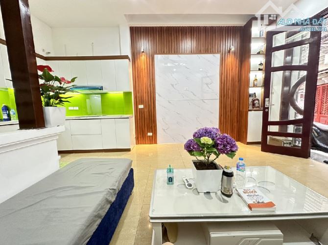 Bán nhà Đống Đa -mặt ngõ phố Xã Đàn - Ôtô - S36m2 5 tầng 3 ngủ mắt tiền 4.5m