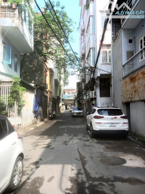 Bán nhà phân lô Phạm Văn Đồng, lô góc 3 thoáng, ô tô đỗ cửa, dt 65M x 7T thang máy.