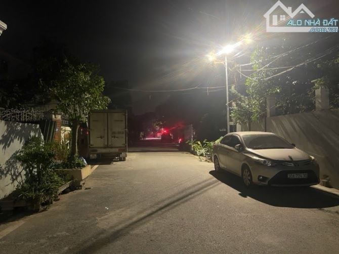 Bán nhà 6 tầng thang máy, đường ô tô tránh, kinh doanh tốt ở Hoài Đức, Giá :8 tỷ68.